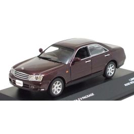 J-COLLECTION 1/43scale Nissan Gloria 300 Ultima  - 京商 ミニカー