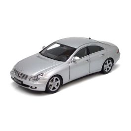 販売終了: KYOSHO 1/18 Mercedes-Benz CLS Silver - 京商 ミニカー