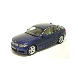 販売終了: KYOSHO 1/18 BMW 135i Coupe (E82 - 京商 ミニカー