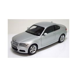 京商 ミニカー | 販売終了: KYOSHO 1/18 BMW 135i Coupe (E82) Silver 