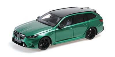 MINICHAMPS 1/18 BMW M5 ツーリング 2024 グリーンメタリック  [No.110023902]