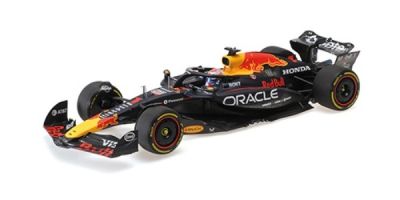 MINICHAMPS 1/18 オラクル レッド ブル レーシング RB21 マックス･フェルスタッペン イタリアGP 2025 ウィナー  [No.117251601]