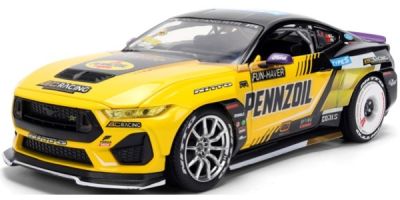 JADA TOYS 1/24 2025 フォード マスタング RTR チェルシー･ディノファ  [No.JADA37326]