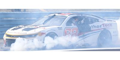 Lionel Racing 1/64 WEATHERTECH  2025 シボレー カマロ シェーン･ヴァン･ギスバーゲン #88 ワトキンスグレン GO BOWLING AT THE GLEN ウィナー  [No.LR336932]