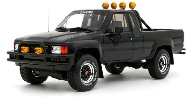 OttO mobile 1/18 トヨタ ハイラックス SR5 1985 (ブラック) 世界限定 2,500個  [No.OTM481]