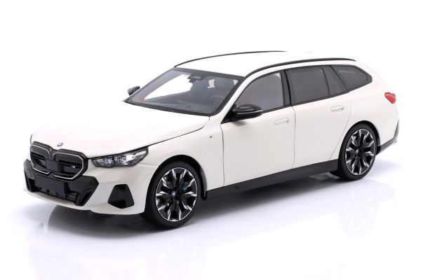 MINICHAMPS 1/18scale BMW i5 M60 Touring 2024 White Metallic  [No.110023601]