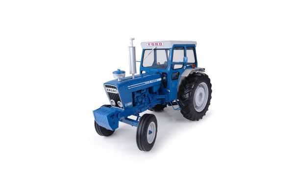 UNIVERSAL HOBBIES 1/16scale Ford  7600 with cabin Blue [No.E2799]