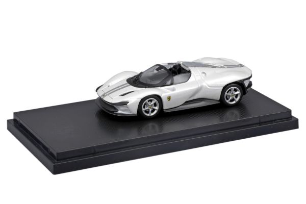 Bburago 1/64 フェラーリデイトナ SP3 ホワイト  [No.28-56322W]