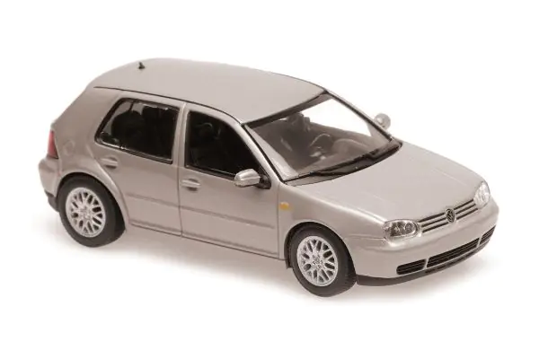 Sa040) KYOSHO 1/43スケール MINICHAMPS ミニカーグッズ種類レース