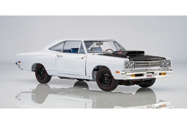 AMERICAN MUSCLE 1/18scale 1969.5 Primus Road Runner Post Coupe (Hemmings Muscle) White  [No.AMM1147]