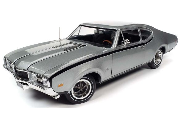 AMERICAN MUSCLE 1/18scale 1968 Olds Hurst 2 Door Peruvian Silver  [No.AMM1287]