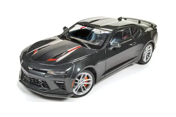 AMERICAN MUSCLE 1/18scale 2017 Chevy Camaro SS 50th