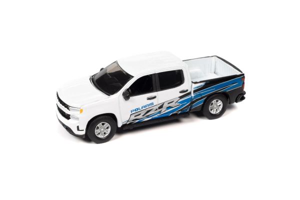 AUTO WORLD 1/64scale 2020 Chevy Silverado Custom 