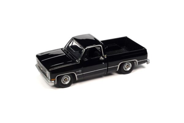 AUTO WORLD 1/64 1985 シェビー シルバラード ピックアップ ローダウン グロスブラック  [No.AWSP131A]