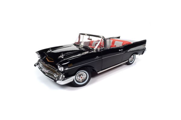 AUTO WORLD 1/18scale 1957 Chevy Bel Air Convertible 007 James Bond 