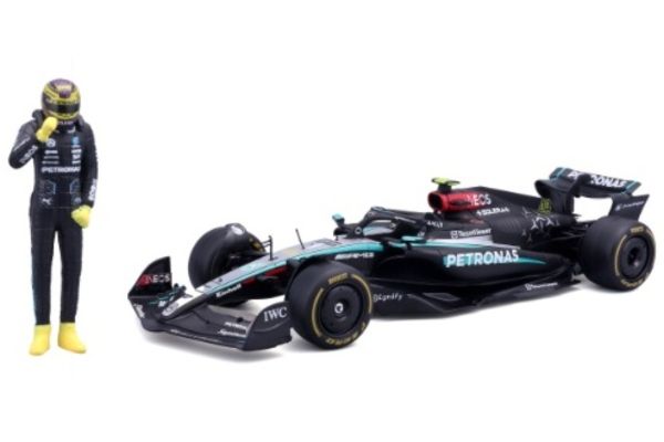 Bburago 1/24 メルセデス-AMG ペトロナス F1チーム W15 2024 Eパフォーマンス No,44 L.ハミルトン ドライバー付 ウィンドウボックス  [No.BUR28069H]