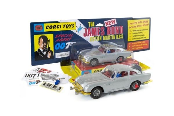京商 ミニカー | CORGI 1/43 #270 ジェームス・ボンド アストン