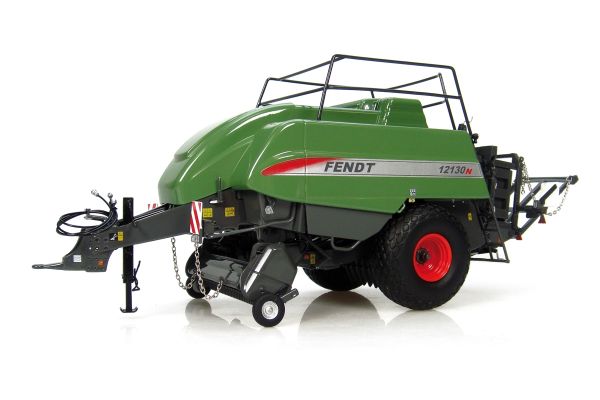 UNIVERSAL HOBBIES 1/32scale Fendt 12130 N Baler  [No.E2971]