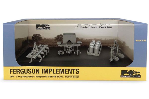 UNIVERSAL HOBBIES 1/32scale Ferguson Agricultural accessories set of 4 (tractor sold separately)  [No.E6247]