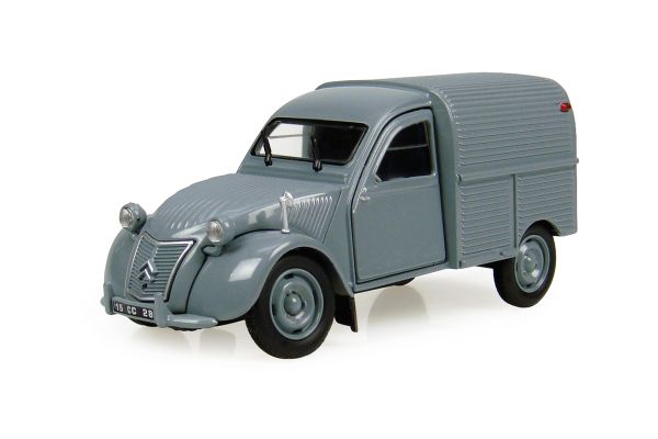 UNIVERSAL HOBBIES 1/32scale CITROEN 2CV 