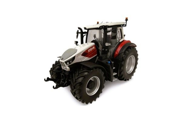 UNIVERSAL HOBBIES 1/32 シュタイアー 6200 Impils CVT 2026  [No.E6812]
