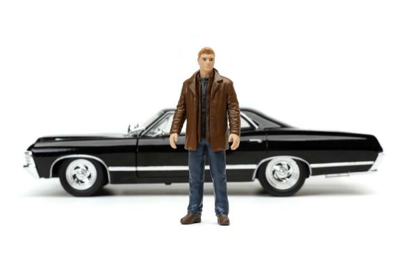 JADA TOYS 1/24scale 1967 Chevy Impala SS w/Dean Winchester (Supernatural)  [No.JADA32250]