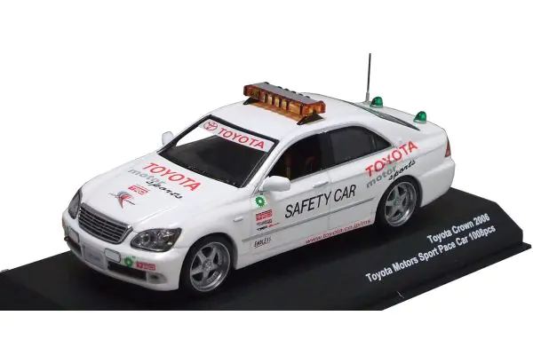 J-COLLECTION 1/43scale Toyota Crown 2006