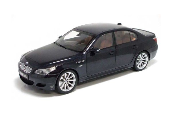 販売終了: KYOSHO 1/18 BMW M5 Sedan Carbon Black [No.K08593BK]