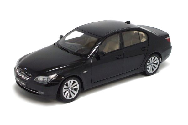 販売終了: KYOSHO 1/18 BMW 550i Sedan Face Lift Black [No.K08594BK]