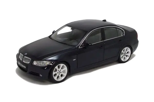 京商 1/18 BMW 3シリーズ クーペ E92 330i ミニカー-