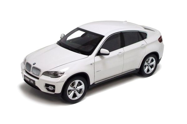 販売終了: KYOSHO 1/18 BMW X6 xDrive50i White [No.K08761W]