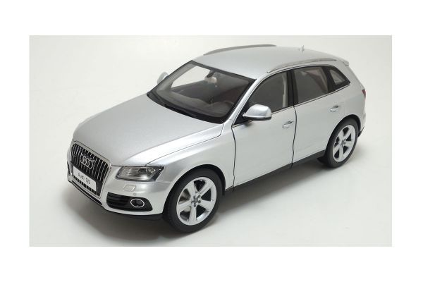 KYOSHO 1/18scale Audi Q5 2013 Ice Silver [No.KS09242IS]