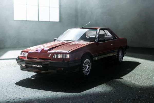 京商 サムライ 1/18 日産 スカイライン 2000 ターボ RS-X (レッド) 限定 500個  [No.KSR18065R]
