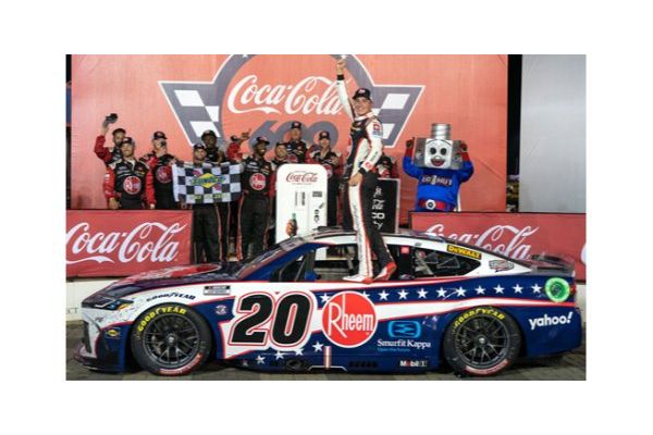 Lionel Racing 1/24 RHEEM SALUTES  2024 トヨタ カムリ XSE クリストファー･ベル #20 シャーロットモータースピードウェイ ウィナー  [No.LR310444]