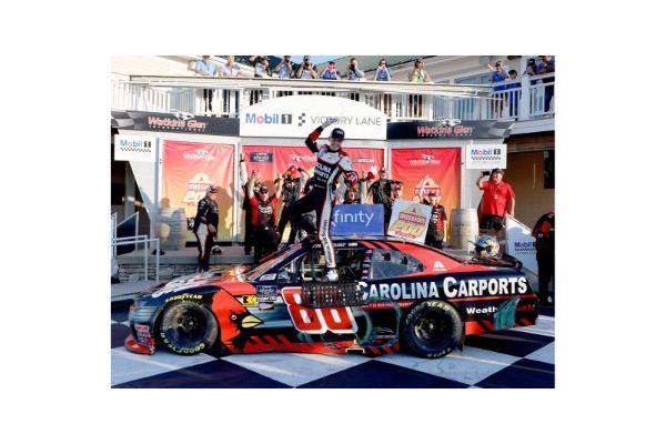 Lionel Racing 1/64 CAROLINA CARPORTS 2024 シボレー カマロ ZL1 コナー･ジリッシュ #88 ワトキンス グレン ウィナー  [No.LR316453]