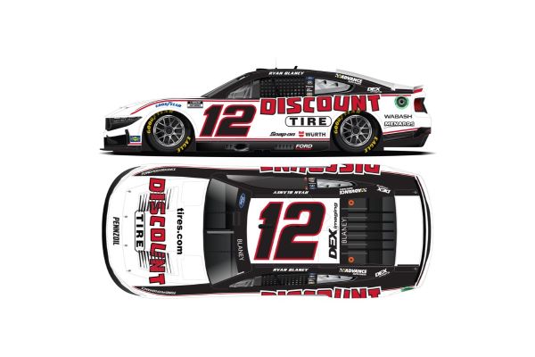 Lionel Racing 1/64 DISCOUNT TIRE 2025 シボレー カマロ ZL1 ライアン･ブレイニー #12  [No.LR317412]