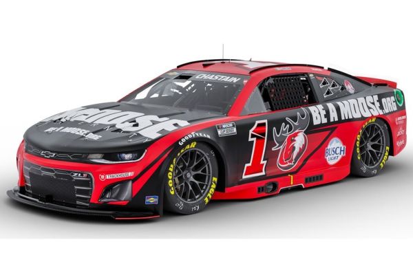 Lionel Racing 1/64 MOOSE FRANTERNITY 2025 シボレー カマロ ZL1 ロス･チャスティン #1  [No.LR322379]