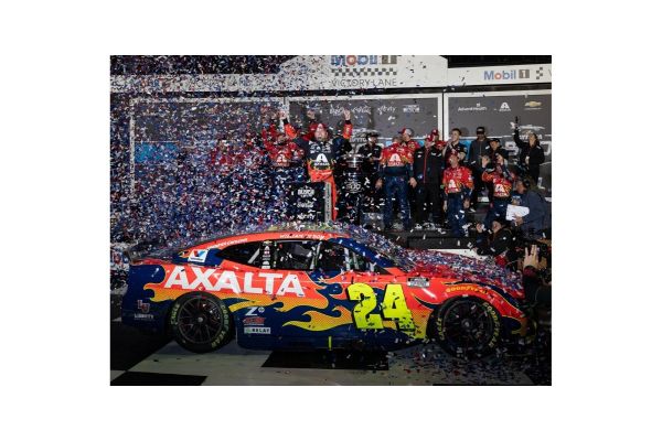 Lionel Racing 1/64 AXALTA 2025 シボレー カマロ ZL1 ウィリアム･バイロン #24 デイトナ 500 ウィナー  [No.LR325035]