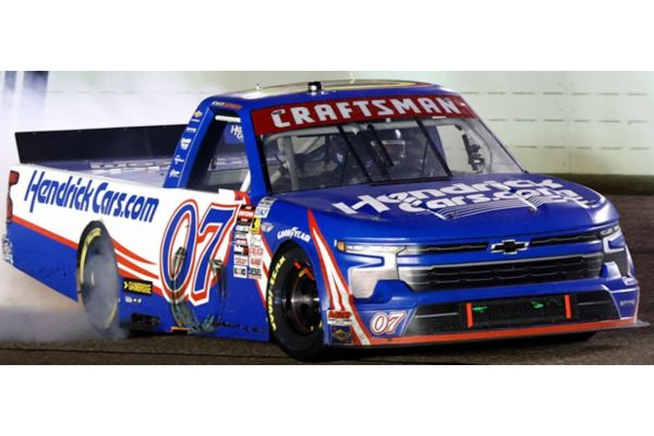 Lionel Racing 1/64 HENDRICKCARS.COM 2025 シボレー シルバラード カイル･ラーソン #07 BAPTIST HEALTH 200 ホームステッド ウィナー  [No.LR329484]