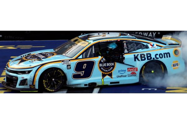 Lionel Racing 1/64 KELLY BLUE BOOK 2025 シボレー カマロ チェイス･エリオット #9 カンザス HOLLYWOOD CASINO 400 ウィナー  [No.LR339995]