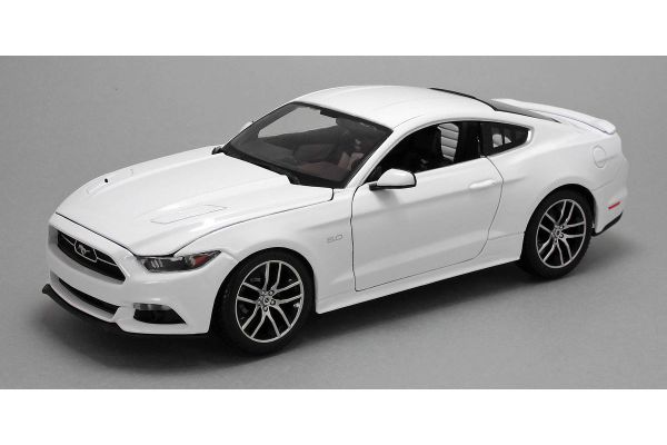 MAISTO 1/18scale Ford Mustang White  [No.MS38133]