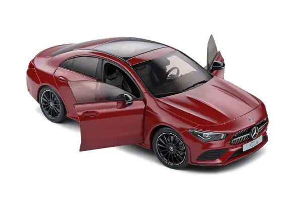 特価商品 メルセデスベンツ モデルカー CLA 1/18 ミニカー