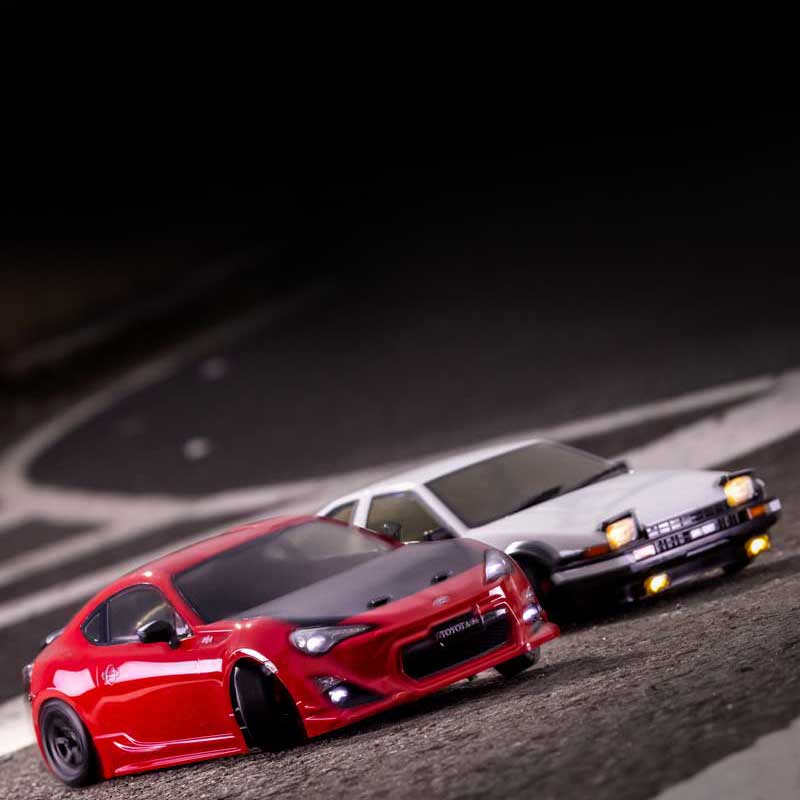 ドリフトR/Cの新たなスタンダード 1/10 SCALE ELECTRIC POWERED 2WD DRIFT CAR FAZER D2